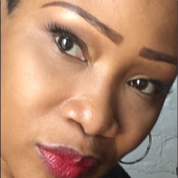 Meet your Posher, Stephanie - Picture 1 of 1